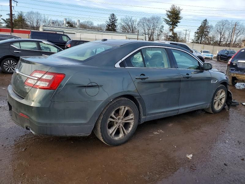 2016 Ford Taurus sel