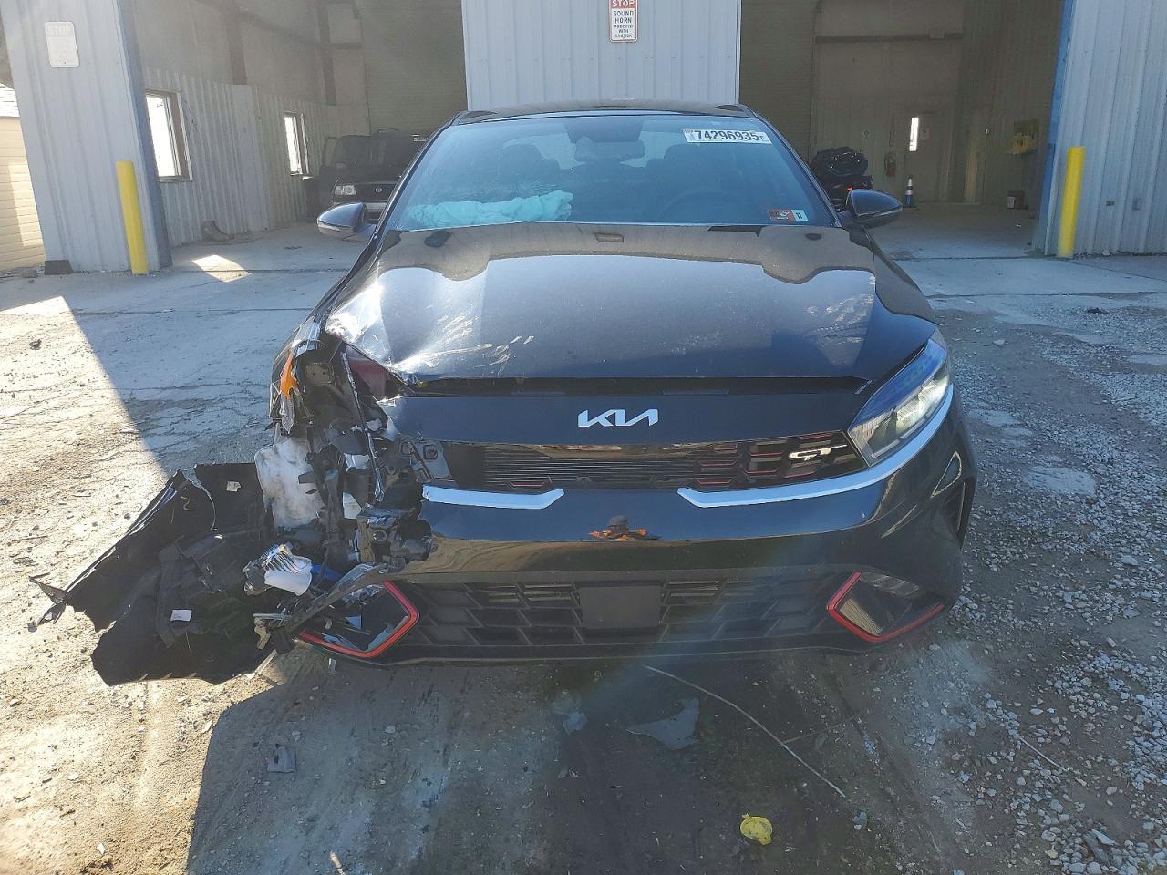 2023 KIA Forte gt