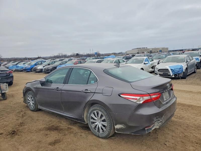 2020 Toyota Camry le