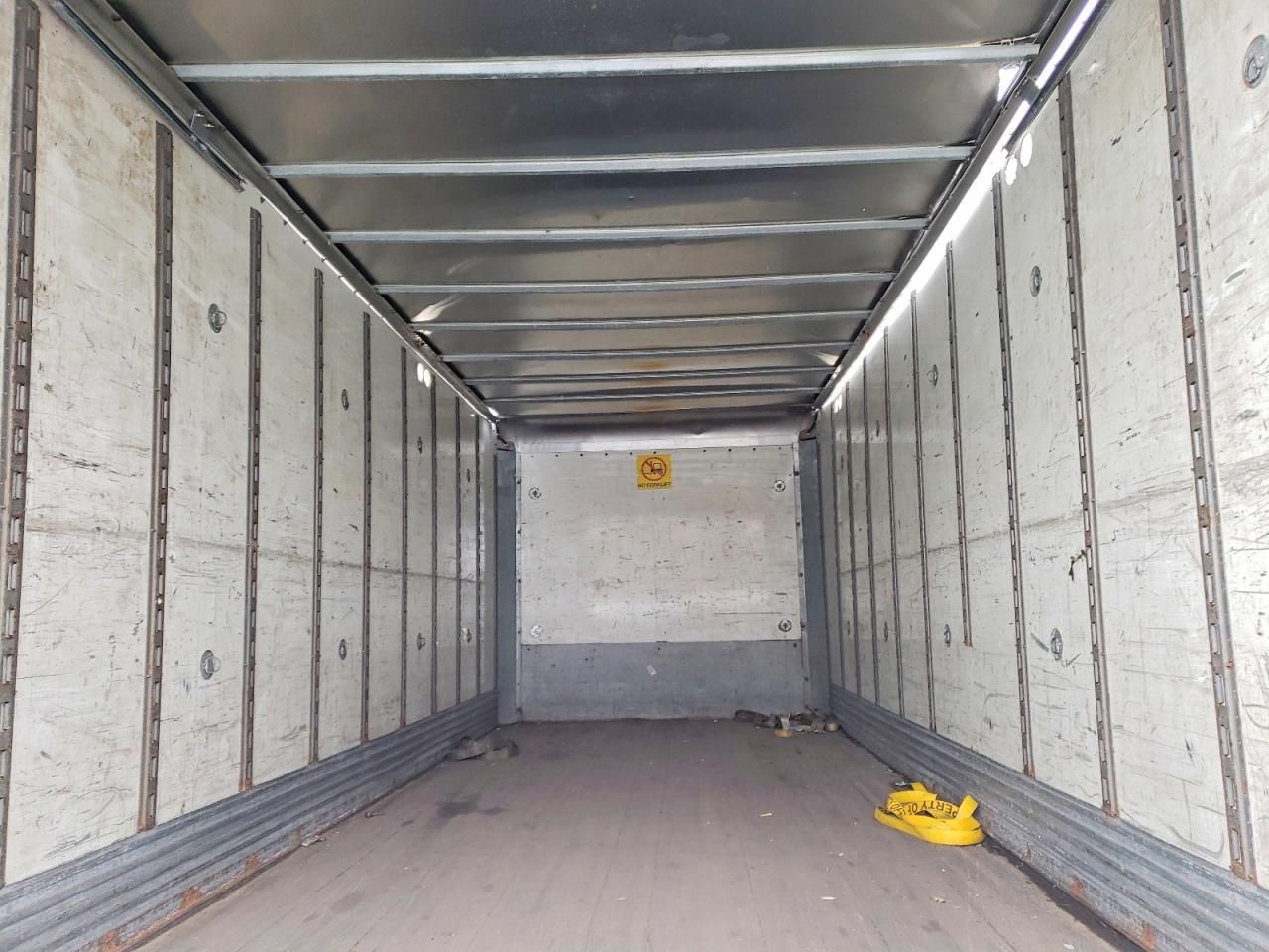 2013 Kenworth T370 BOX Truck