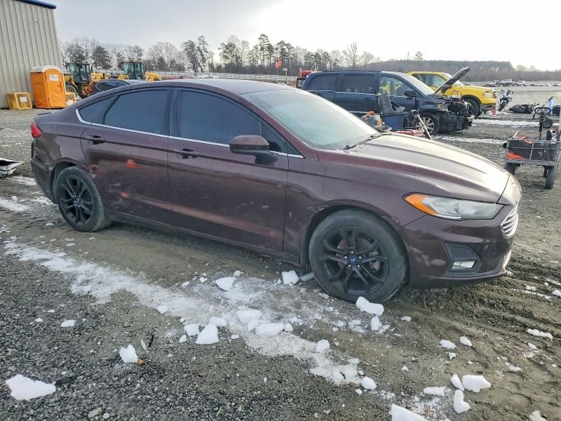 2019 Ford Fusion se
