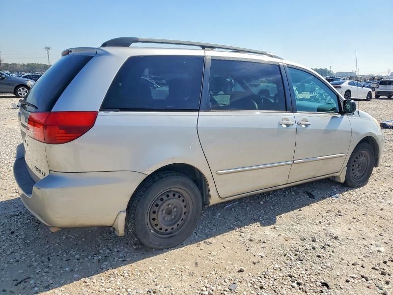 2004 Toyota Sienna ce