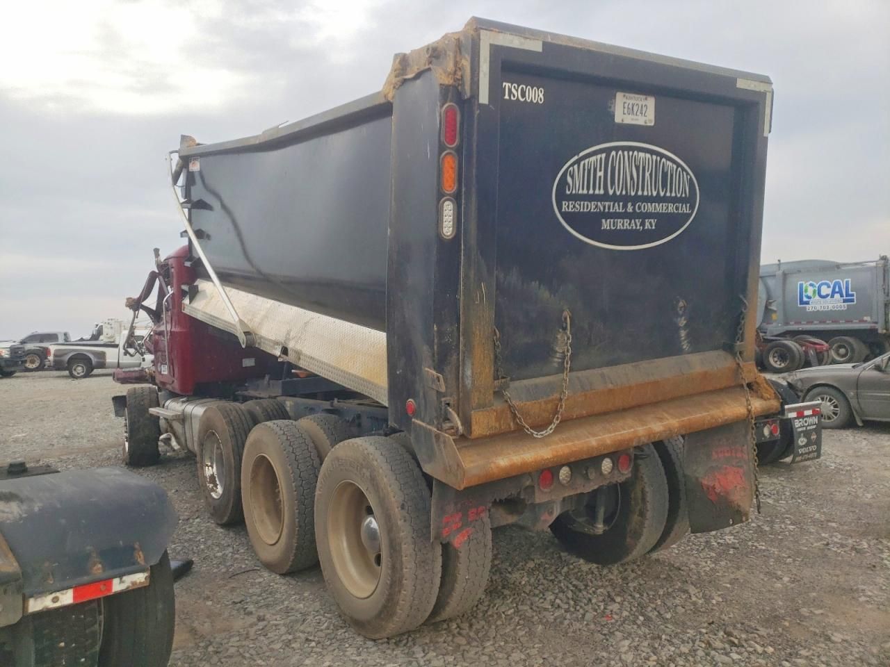 2022 Mack Granite-Semi Truck