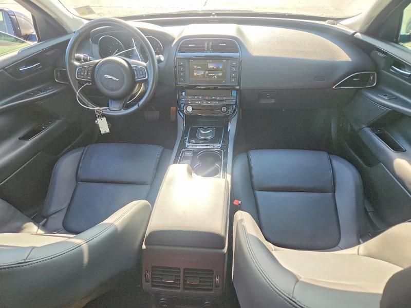 2017 Jaguar Xe Premium