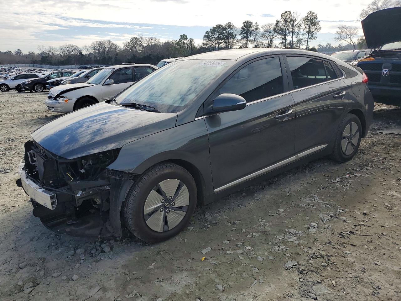 2022 Hyundai Ioniq se