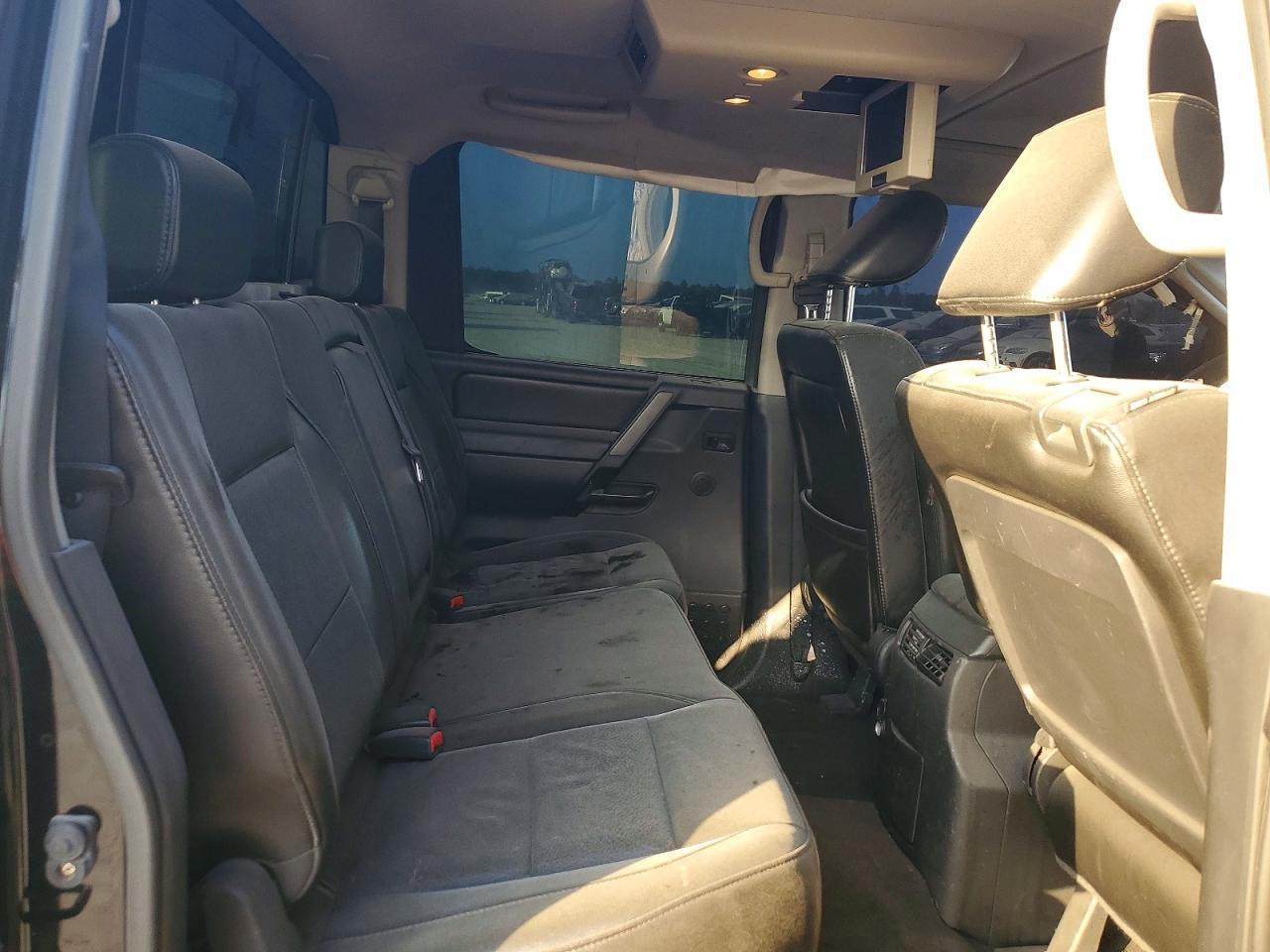 2011 Nissan Titan S