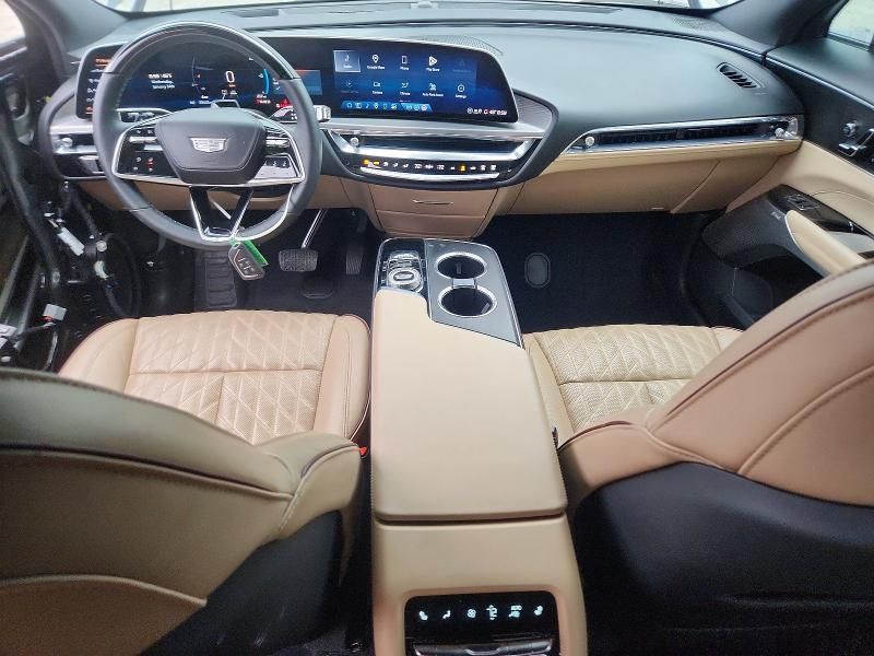 2024 Cadillac Lyriq Sport