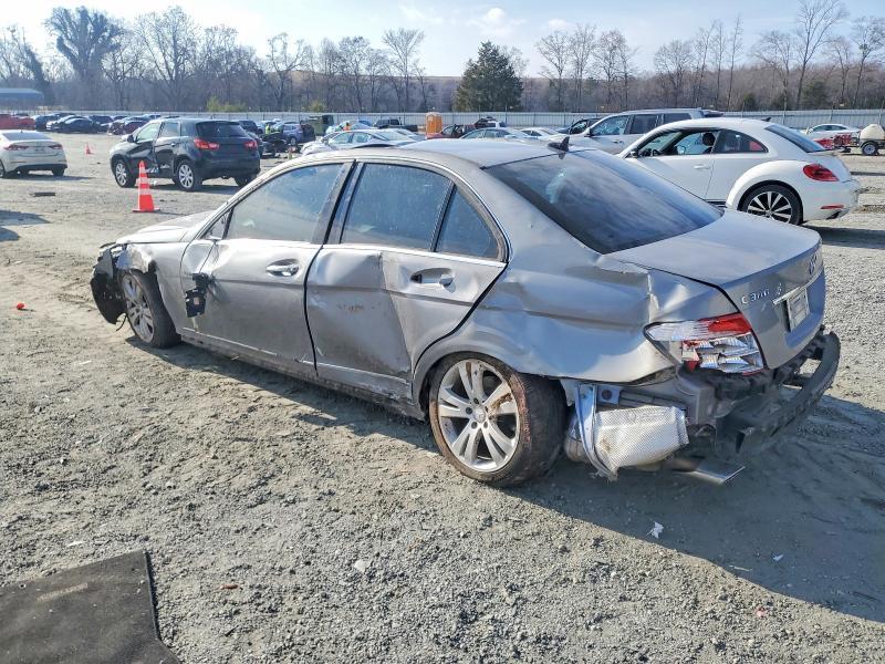 2011 Mercedes-Benz C300
