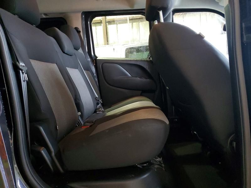 2021 Dodge Ram Promaster City slt