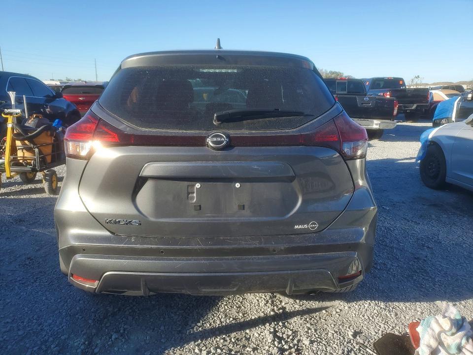 2025 Nissan Kicks Play s