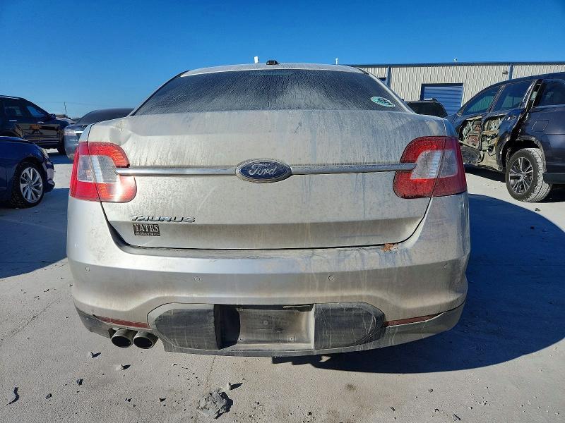 2010 Ford Taurus sel
