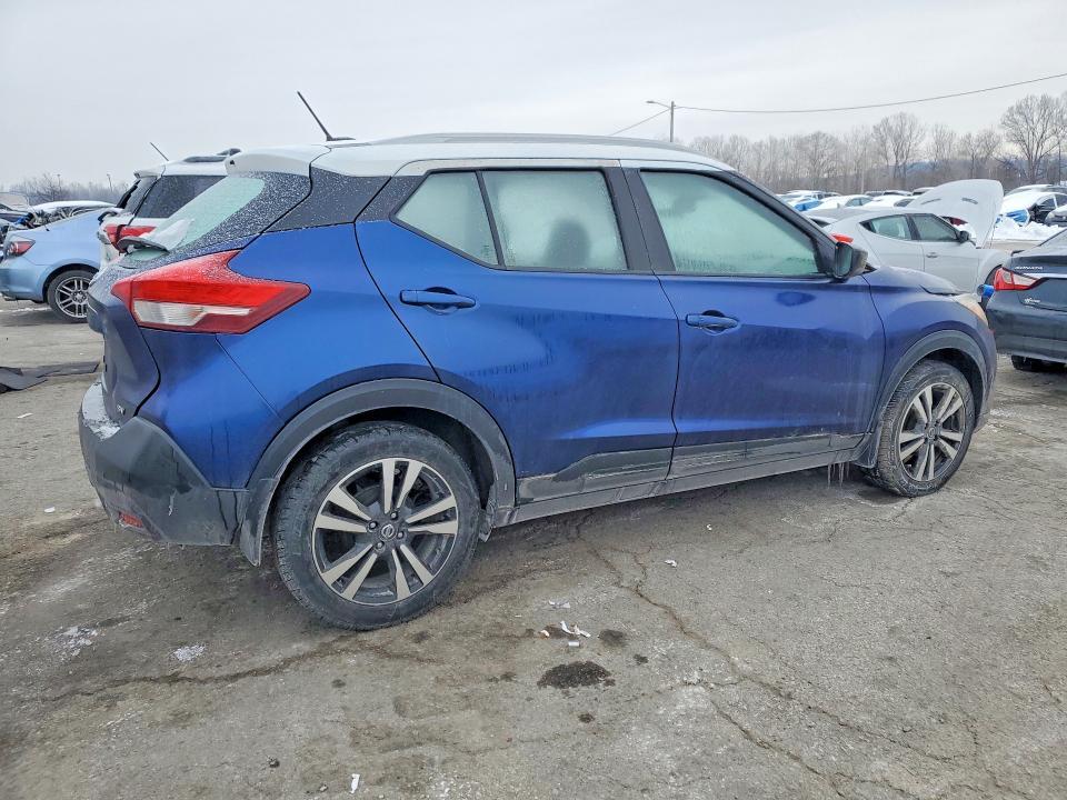 2019 Nissan Kicks s