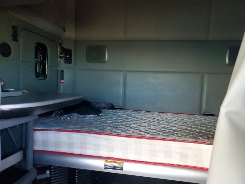 2018 Kenworth Constructi-Semi Truck