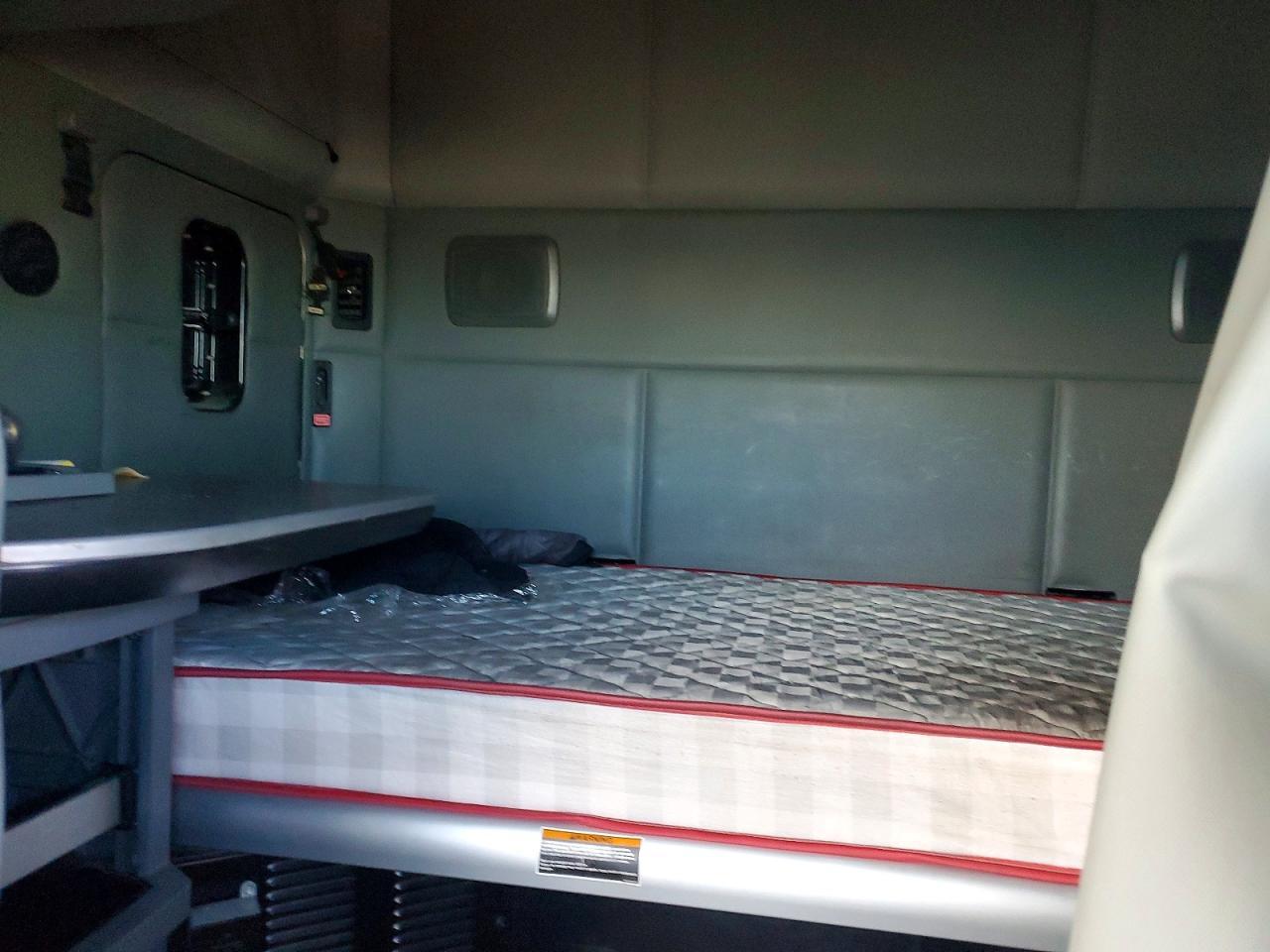 2018 Kenworth Constructi-Semi Truck