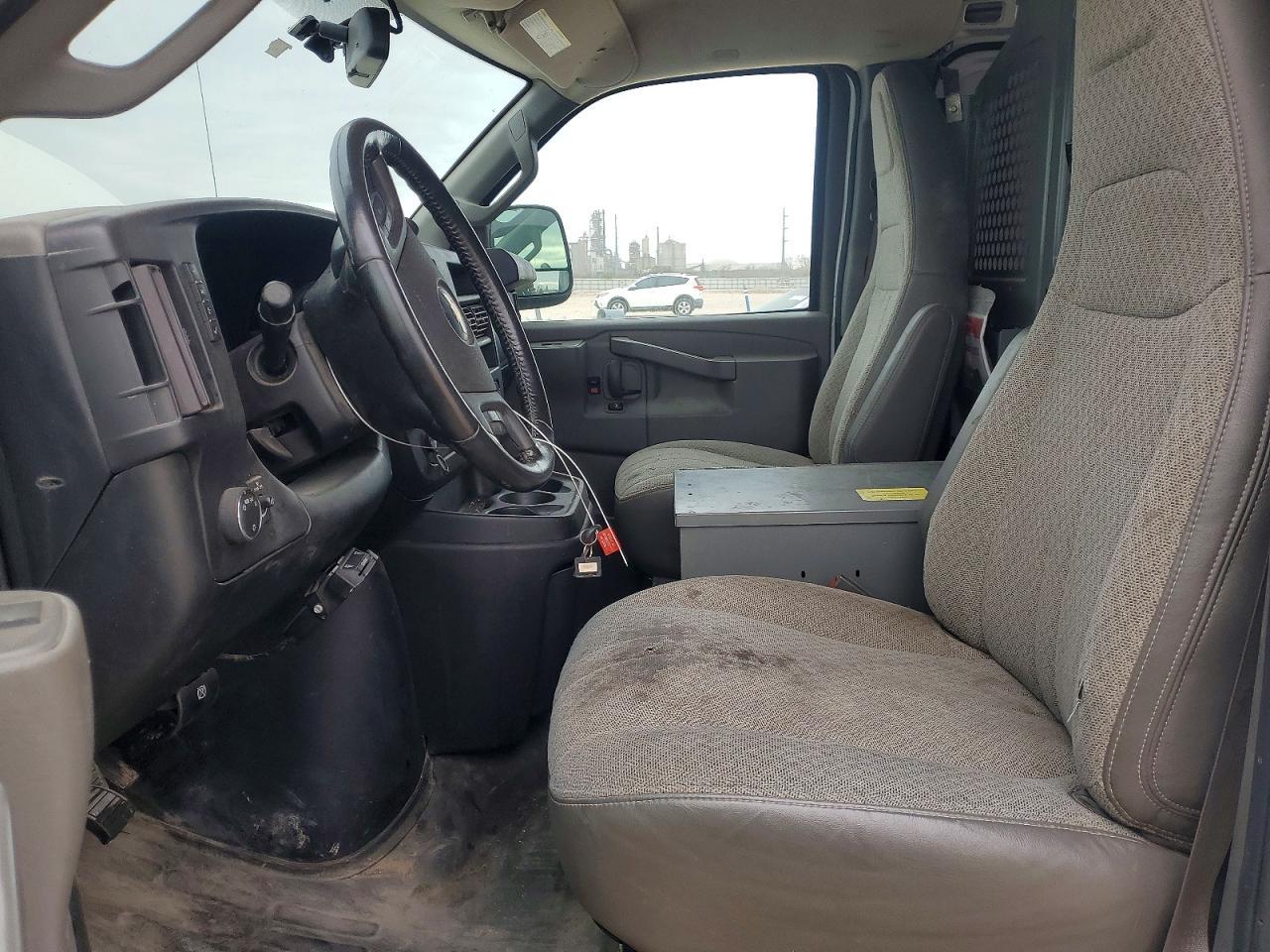 2021 Chevrolet Express G2500 Utility / Service Van