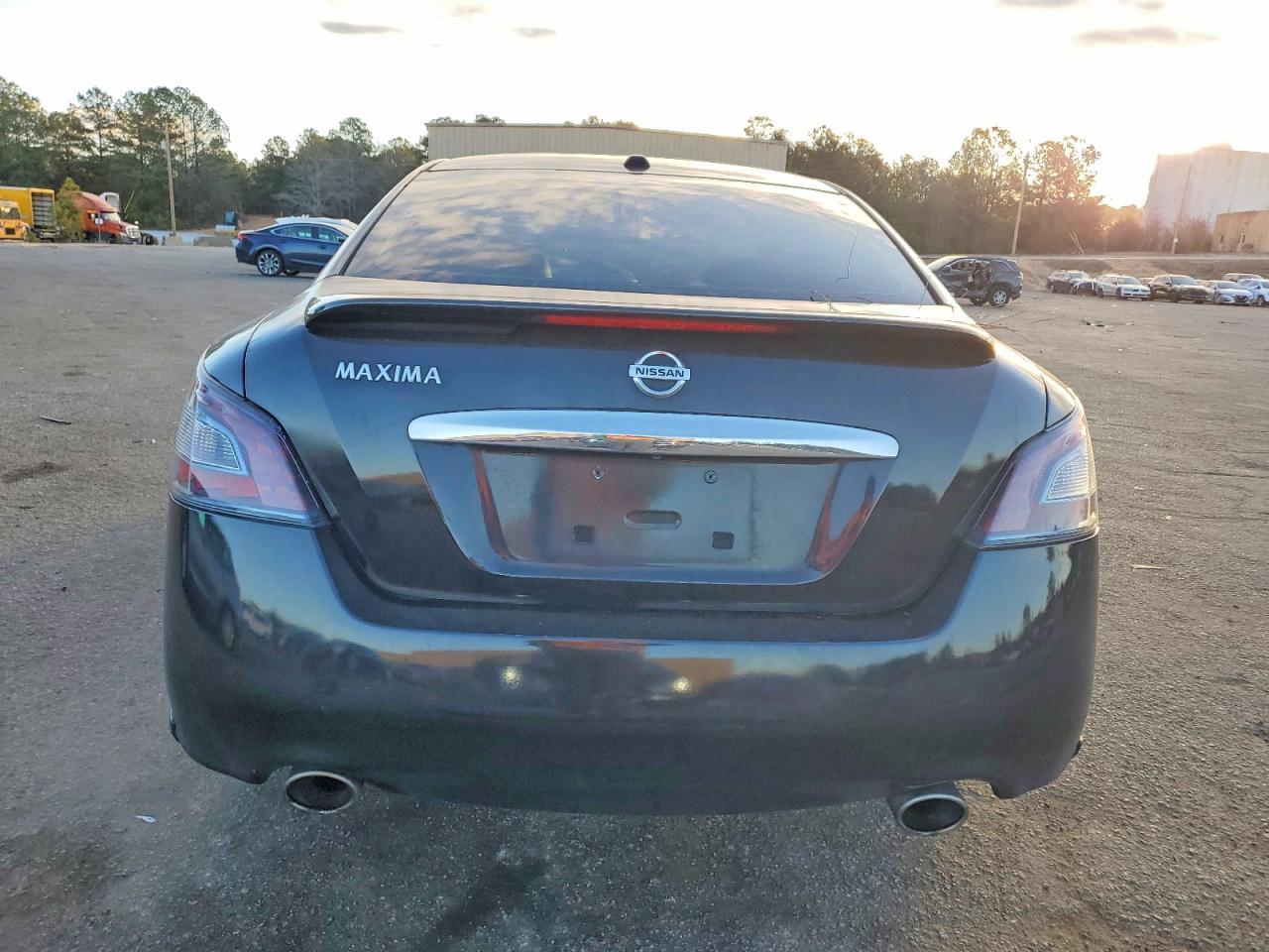 2013 Nissan Maxima s