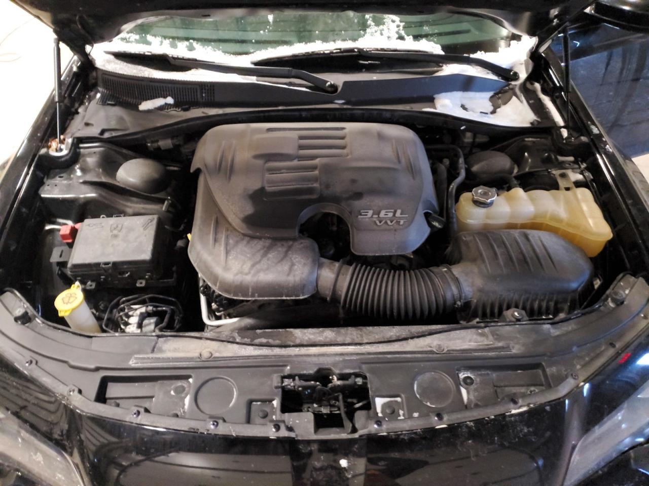 2016 Chrysler 300 s