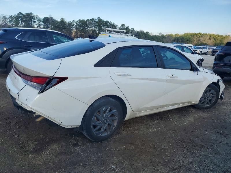 2024 Hyundai Elantra sel