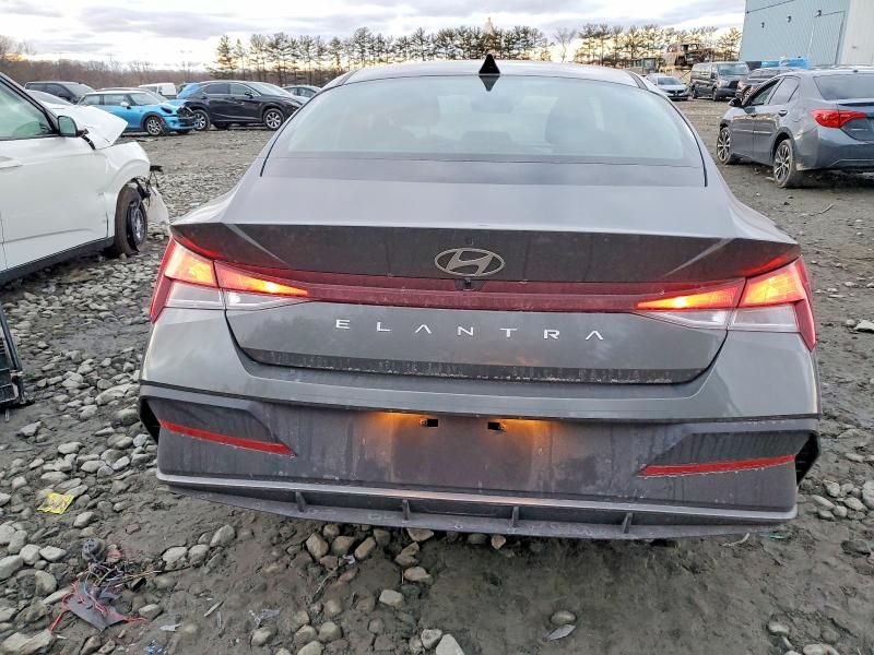 2024 Hyundai Elantra sel