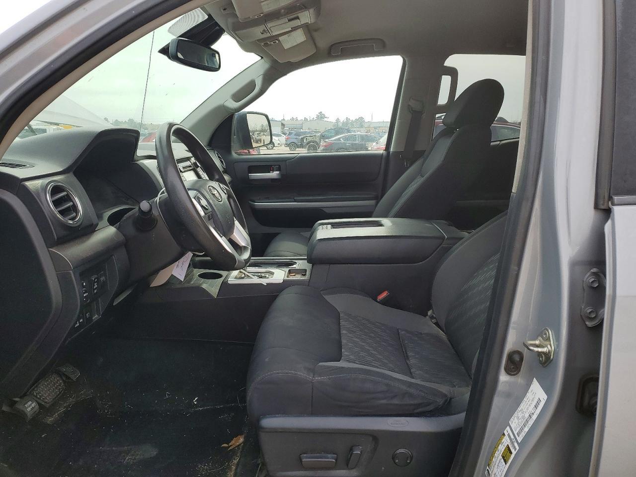 2019 Toyota Tundra Double cab sr