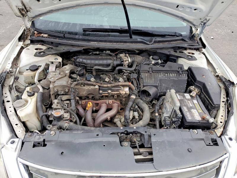 2010 Nissan Altima Base