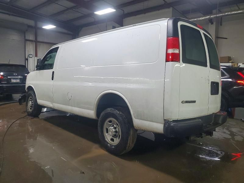 2017 Chevrolet Express G2500