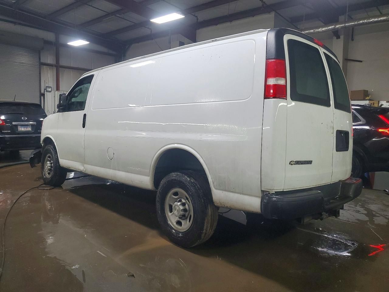 2017 Chevrolet Express G2500