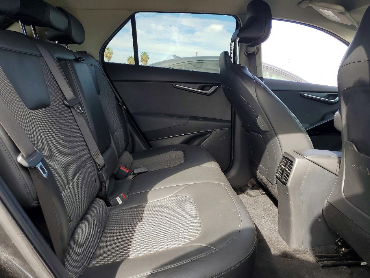 2023 KIA Niro Wind