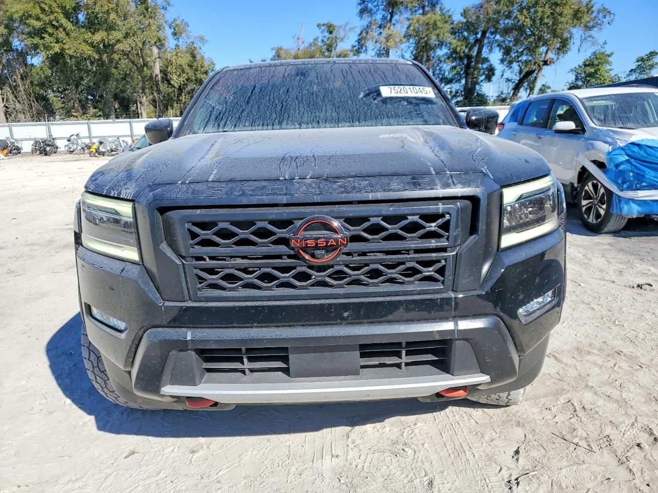 2023 Nissan Frontier s