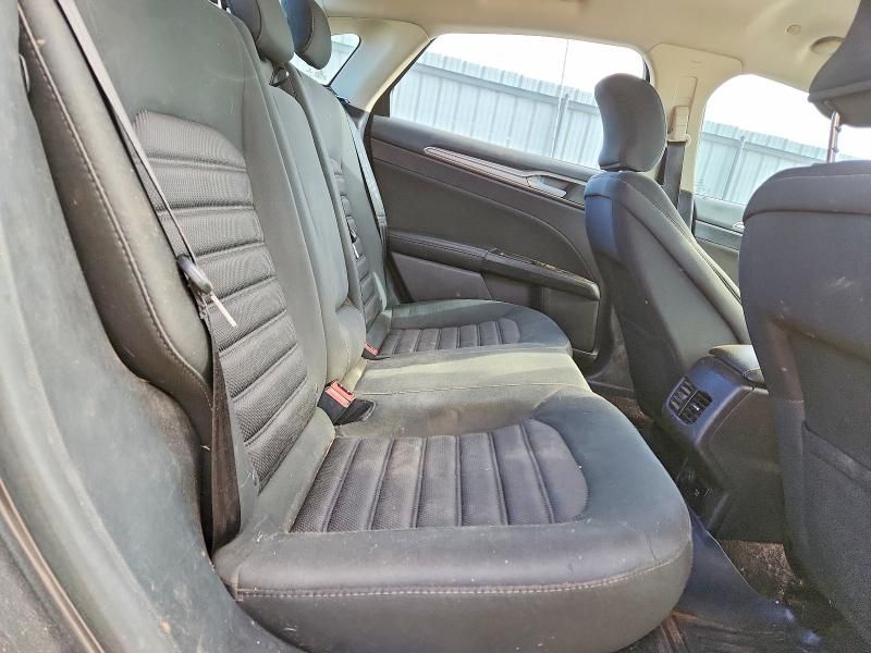 2017 Ford Fusion se Hybrid