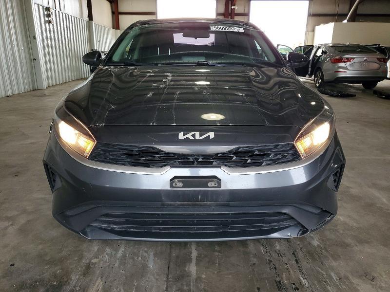 2022 KIA Forte fe