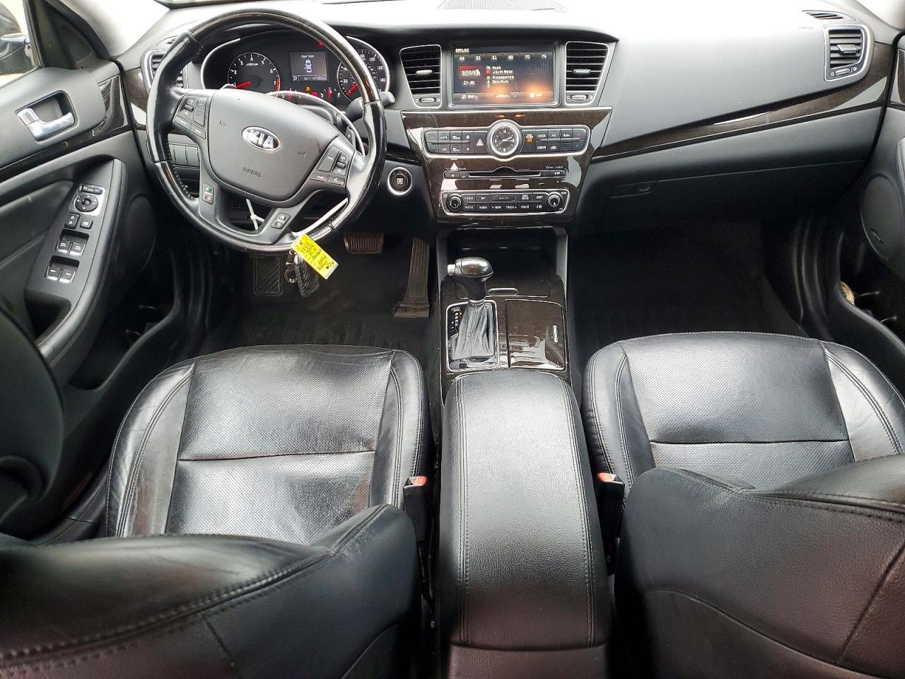 2014 KIA Cadenza Premium