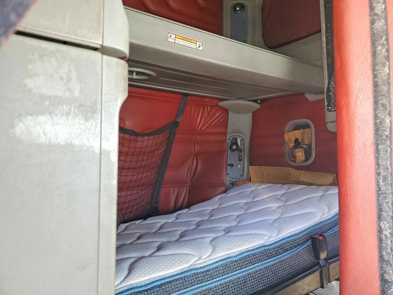 2007 Freigliner 2007 Freightliner Columbia 120 Semi Truck