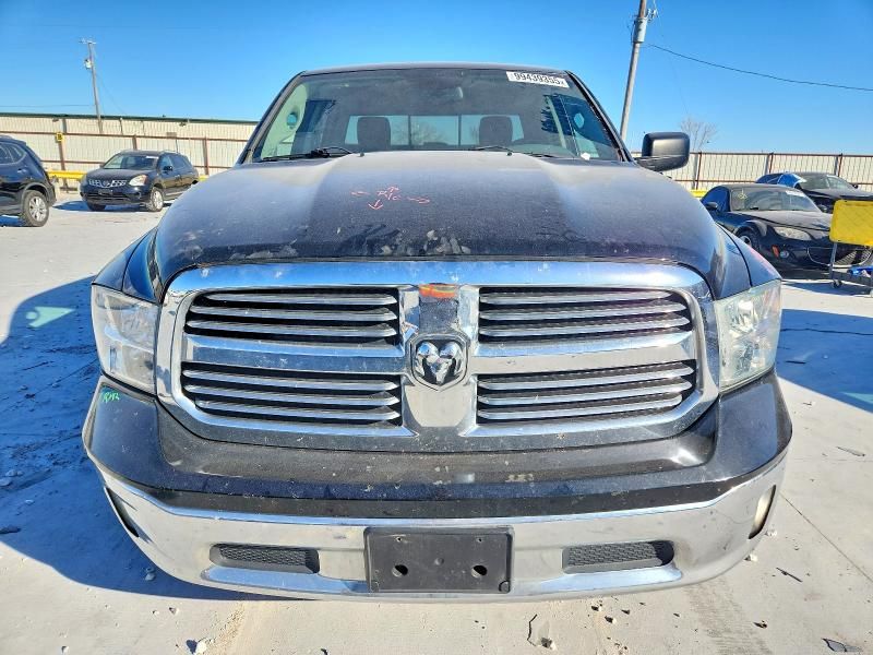 2013 Dodge Ram 1500 slt