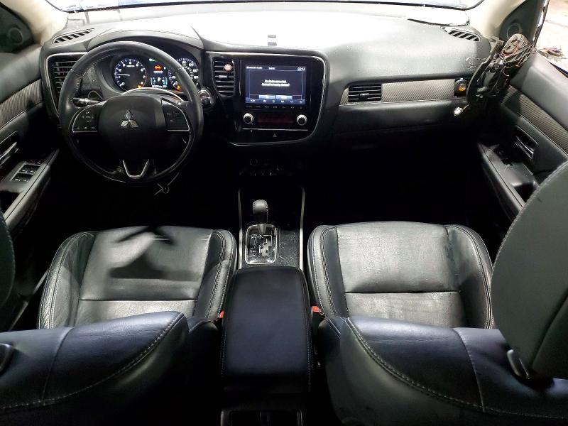 2020 Mitsubishi Outlander se