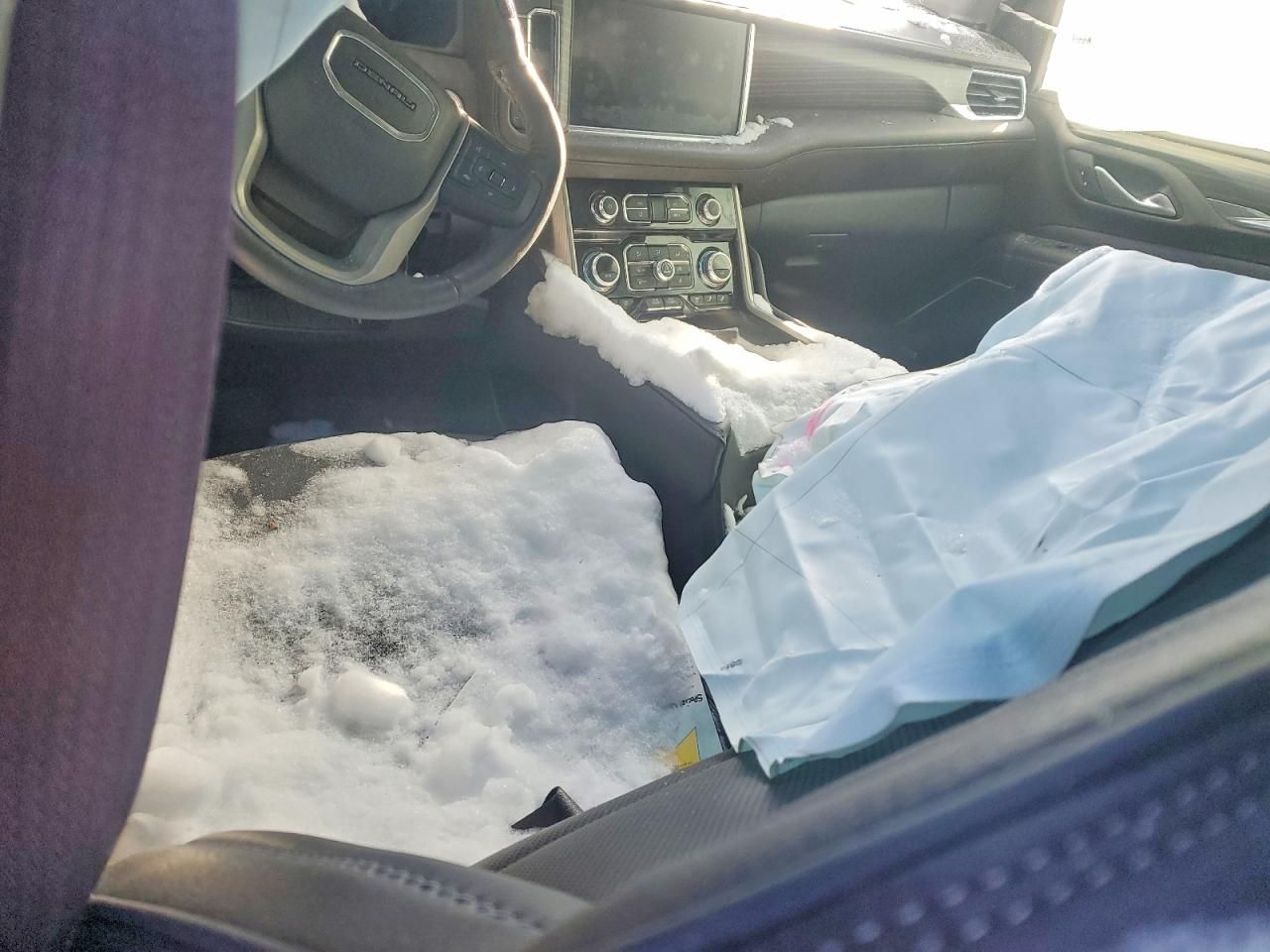 2024 GMC Yukon Denali