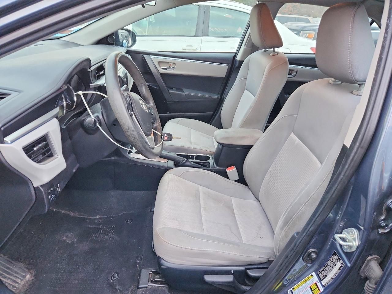 2015 Toyota Corolla l