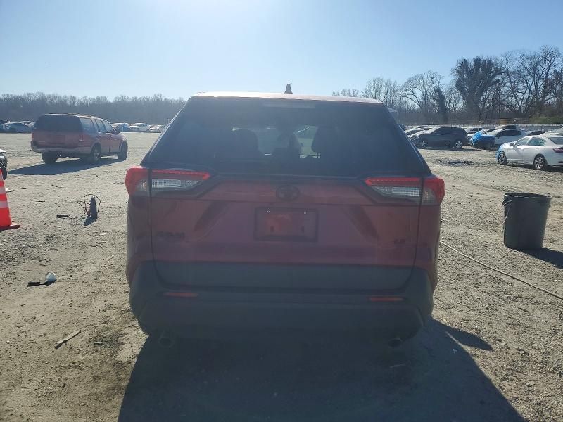 2022 Toyota Rav4 le