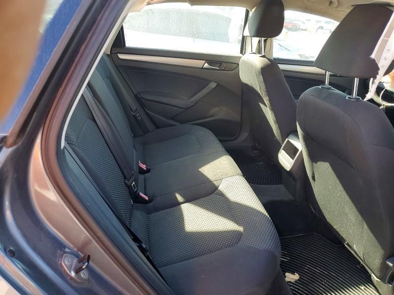 2014 Volkswagen Passat s