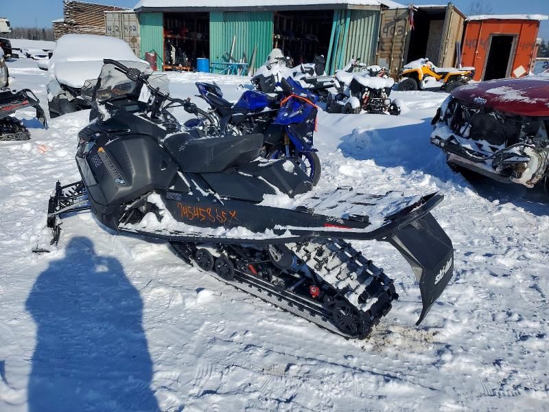2024 Skidoo 2024 Skidoo Renegade