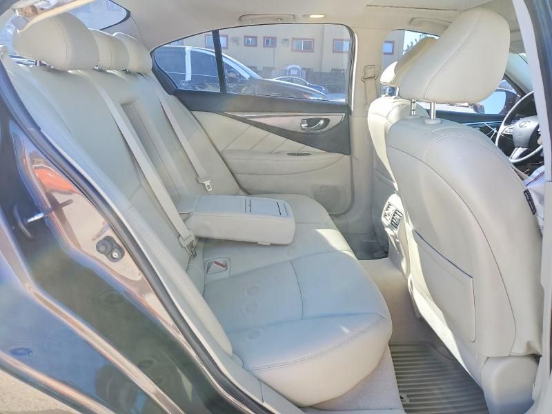 2015 Infinity Q50 Base