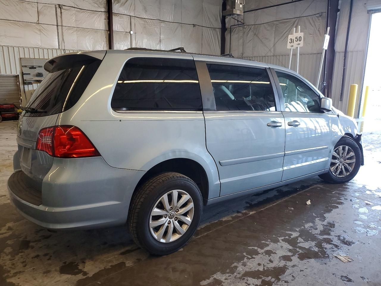 2012 Volkswagen Routan se