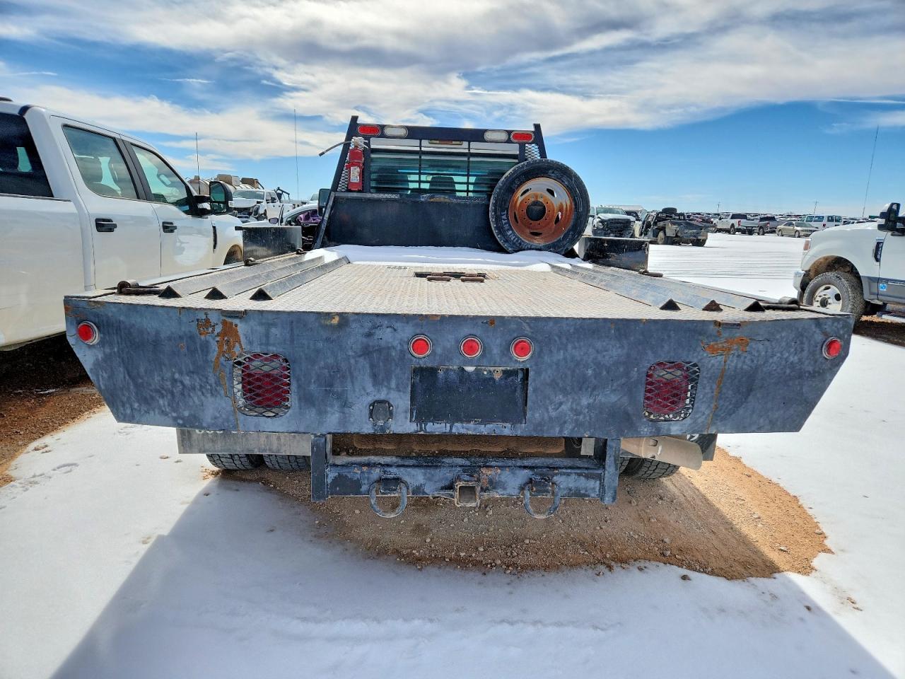 2012 Ford F450 Super Duty Flatbed Truck