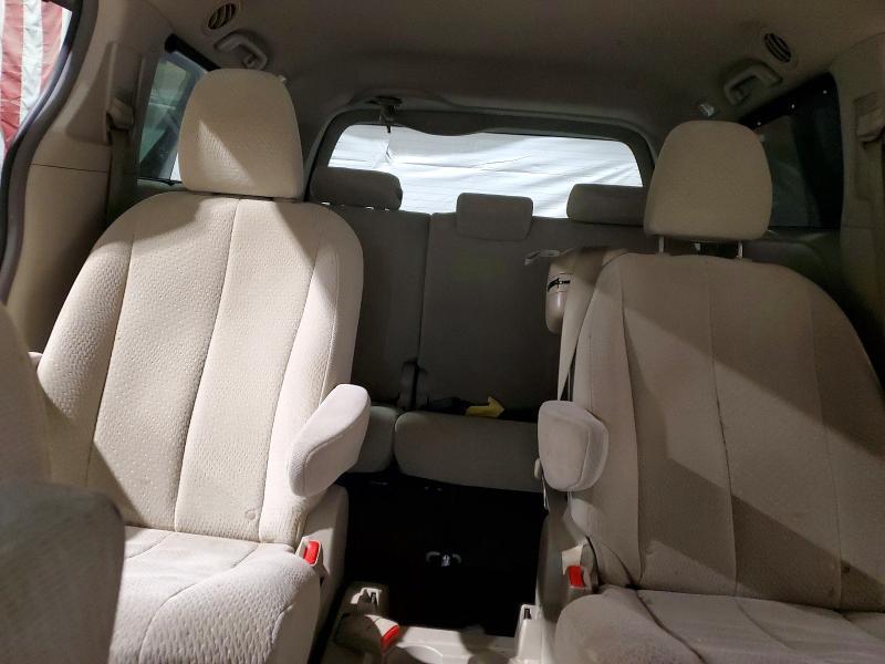 2014 Toyota Sienna le