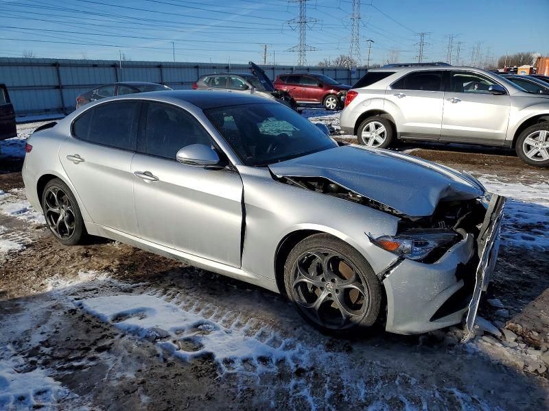 2018 Alfa Romeo Giulia ti Q4