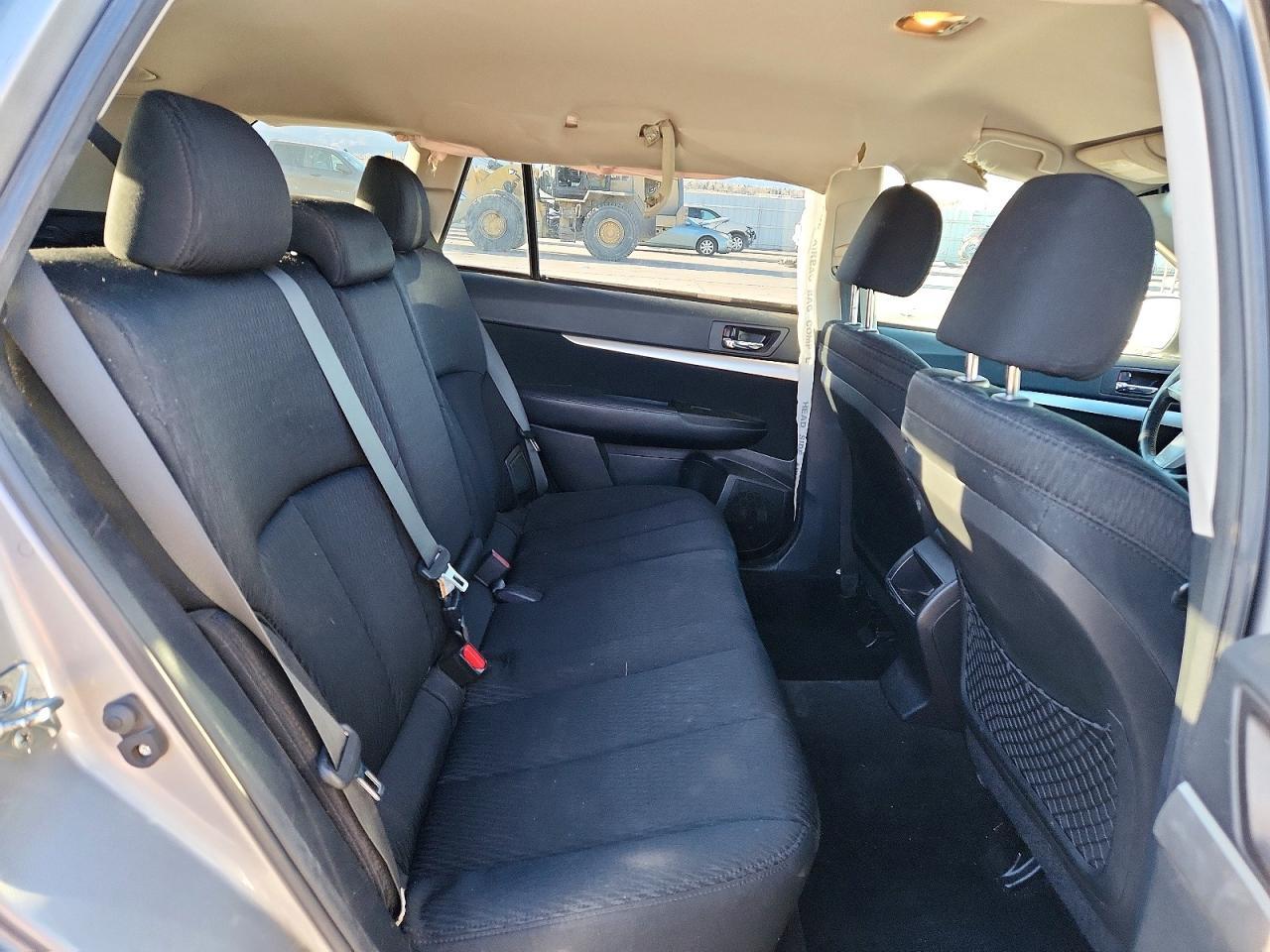 2010 Subaru Outback 2.5i Premium