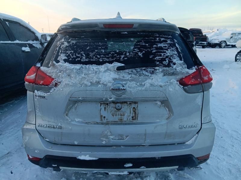 2017 Nissan Rogue sv