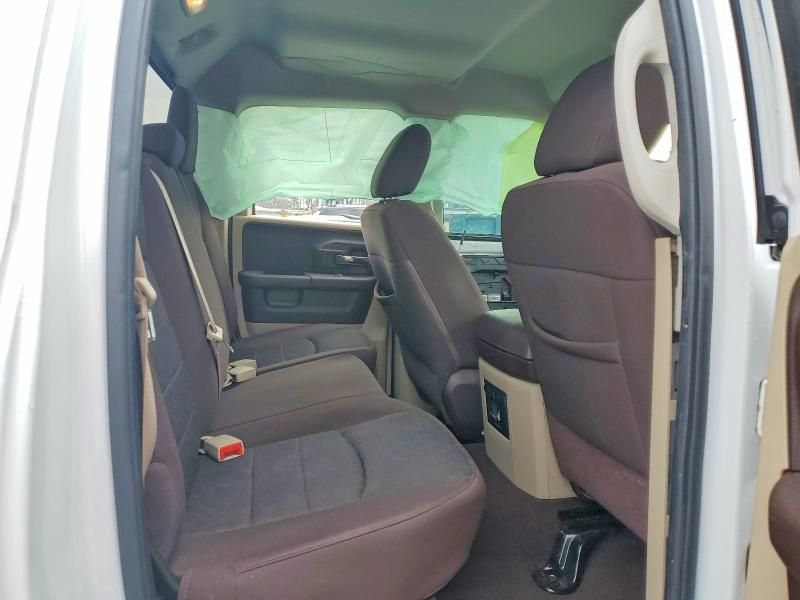 2013 Dodge Ram 1500 slt