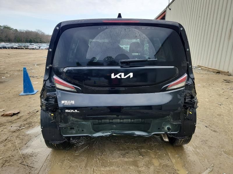2024 KIA Soul lx