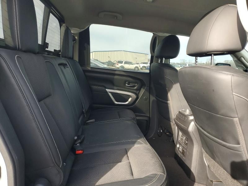 2019 Nissan Titan xd sl